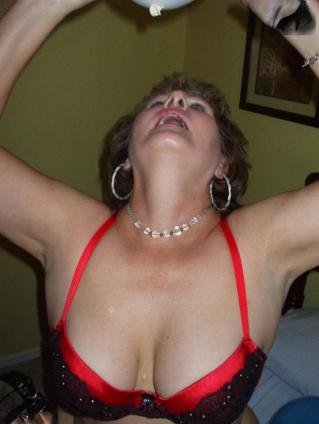 fat woman with big tits free pictures