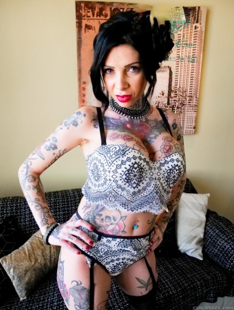 Megan Inky nice pornstar archive