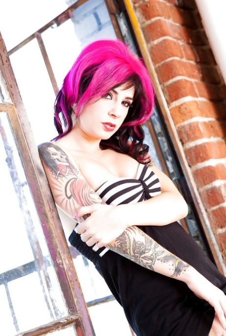 Joanna Angel model erotic photos