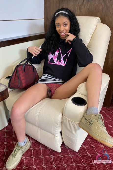 Jada Doll pornstar art pictures